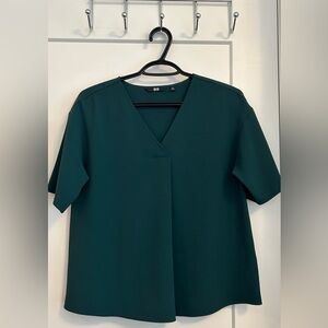 Uniqlo Top